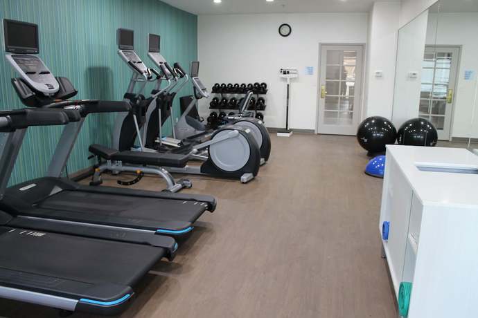Imagen de los interiores del Hotel Holiday Inn Express And Suites Tulare, An Ihg. Foto 16