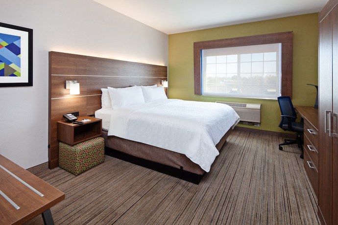 Imagen de la habitación del Hotel Holiday Inn Express And Suites Tulare, An Ihg. Foto 10