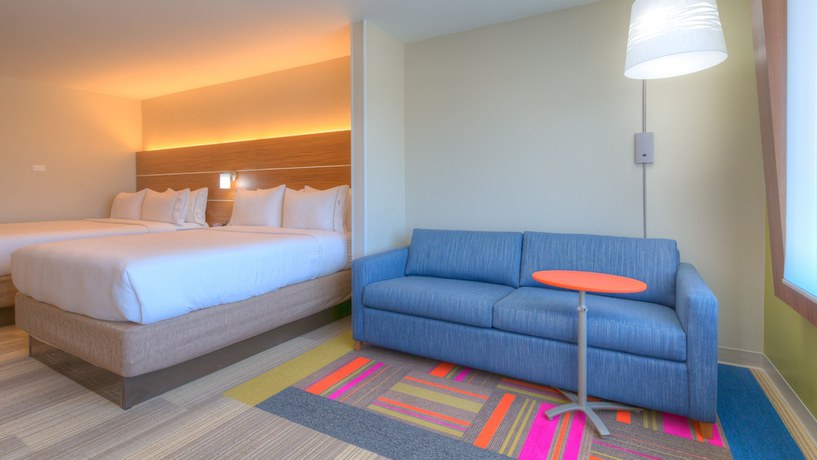 Imagen de la habitación del Hotel Holiday Inn Express And Suites Tulsa Midtown, An Ihg. Foto 12
