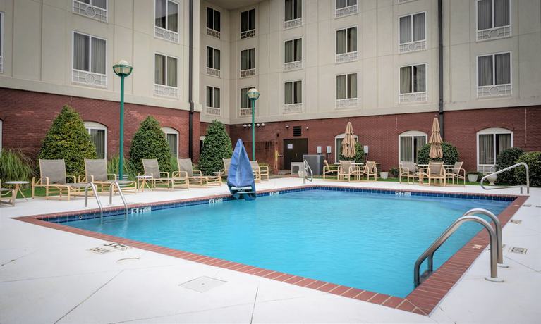 Imagen de la piscina del Hotel Holiday Inn Express And Suites Tuscaloosa-university, An Ihg. Foto 19