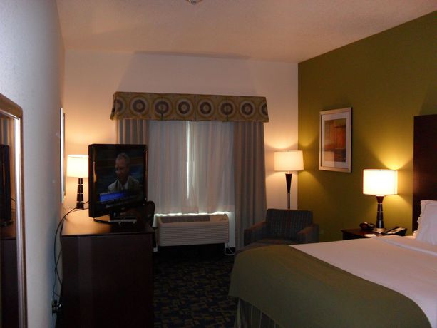 Imagen de la habitación del Hotel Holiday Inn Express And Suites Urbandale, An Ihg. Foto 5