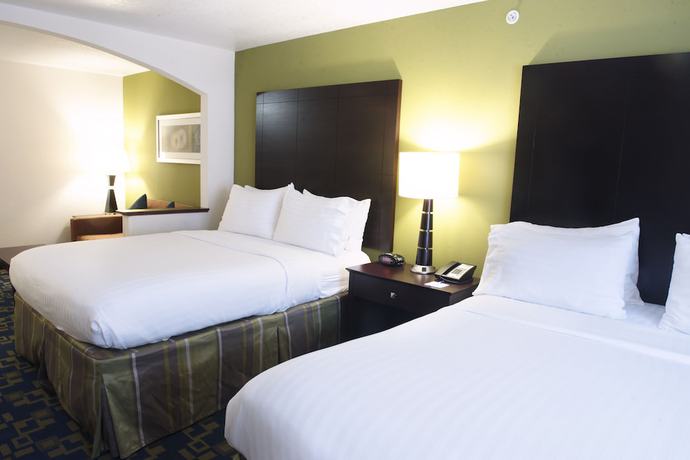Imagen de la habitación del Hotel Holiday Inn Express And Suites Urbandale, An Ihg. Foto 16