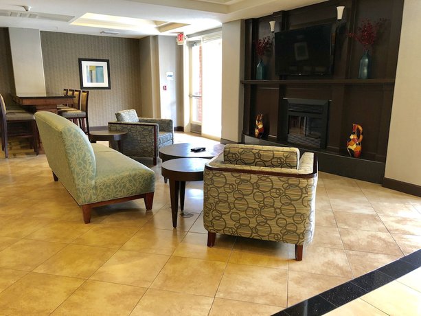 Imagen de los interiores del Hotel Holiday Inn Express And Suites Vacaville, An Ihg. Foto 16