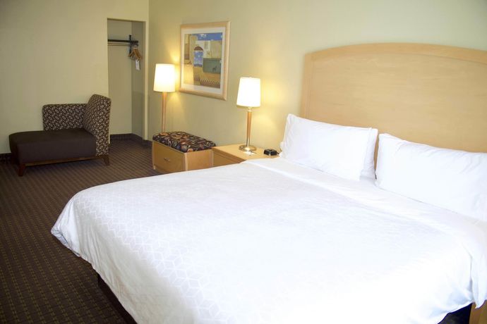 Imagen de la habitación del Hotel Holiday Inn Express And Suites Vacaville, An Ihg. Foto 7