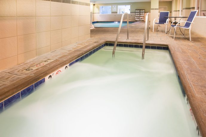 Imagen de la piscina del Hotel Holiday Inn Express And Suites Vacaville, An Ihg. Foto 20