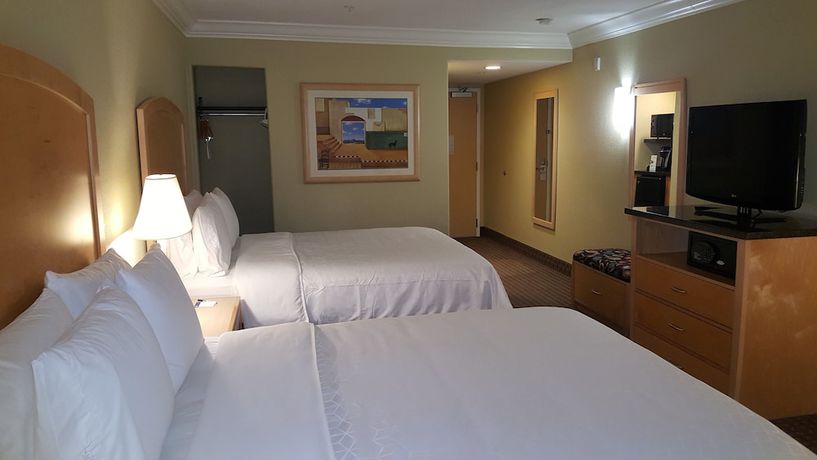 Imagen de la habitación del Hotel Holiday Inn Express And Suites Vacaville, An Ihg. Foto 14