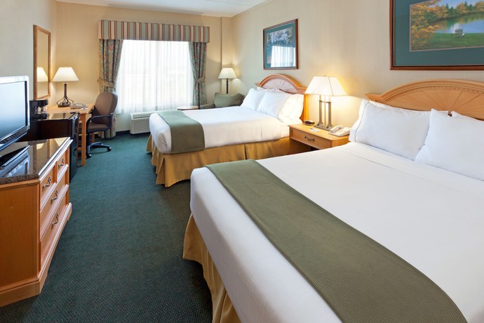 Imagen de la habitación del Hotel Holiday Inn Express And Suites Watertown-thousand Island, An Ihg. Foto 14