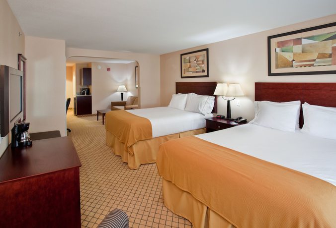 Imagen de la habitación del Hotel Holiday Inn Express And Suites Wichita Airport, An Ihg. Foto 12