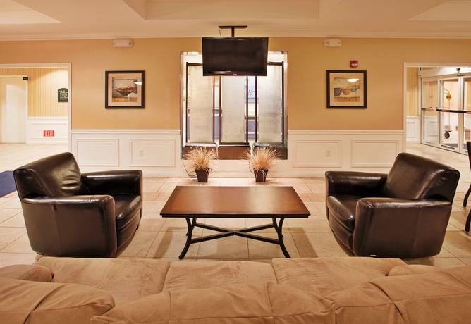 Imagen de los interiores del Hotel Holiday Inn Express And Suites Wichita Airport, An Ihg. Foto 18
