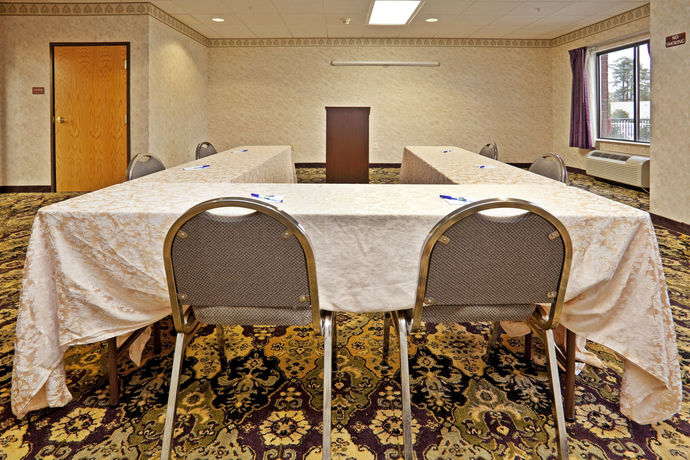 Imagen de los interiores del Hotel Holiday Inn Express And Suites Wilson-downtown. Foto 13