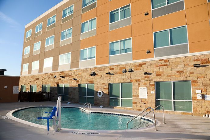 Imagen de la piscina del Hotel Holiday Inn Express And Suites Wylie West, an IHG. Foto 18