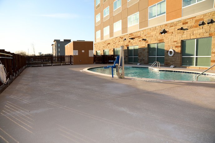 Imagen de la piscina del Hotel Holiday Inn Express And Suites Wylie West, an IHG. Foto 20