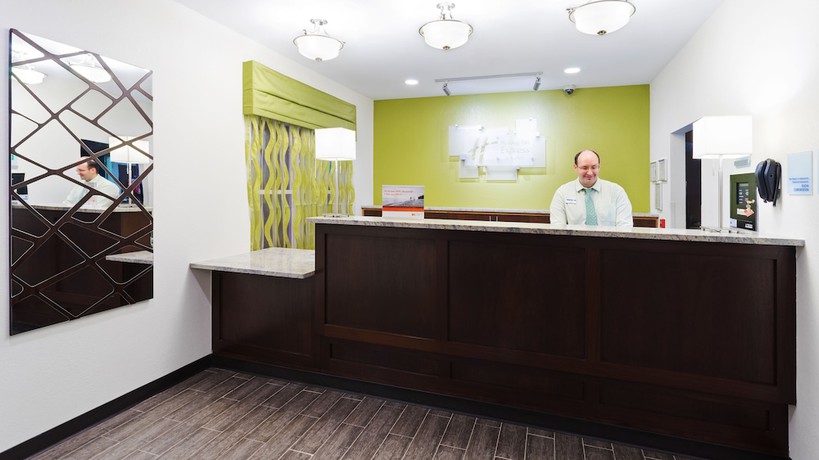 Imagen de los interiores del Hotel Holiday Inn Express And Suites Wyomissing, An Ihg. Foto 16