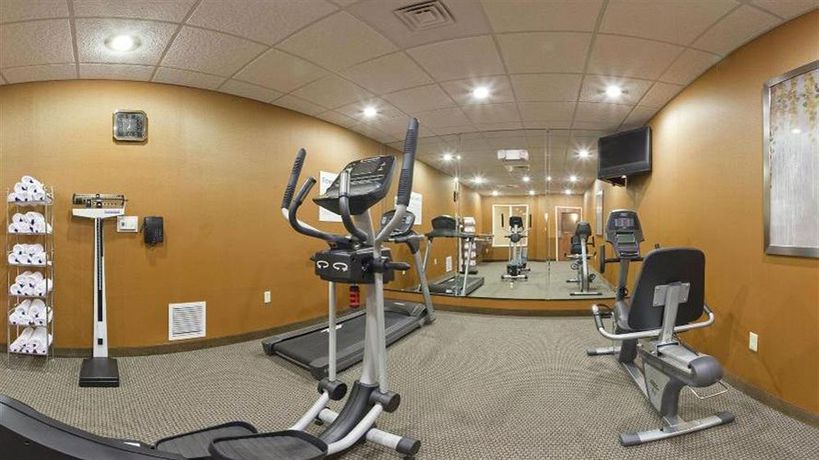 Imagen de los interiores del Hotel Holiday Inn Express Andalusia. Foto 12