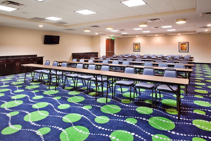 Imagen de los interiores del Hotel Holiday Inn Express Atlanta Airport West - Camp Creek Market, An Ihg. Foto 14