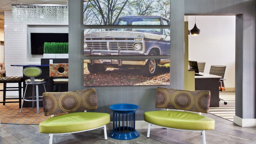Imagen de los interiores del Hotel Holiday Inn Express Atlanta Galleria Ballpark Area. Foto 16