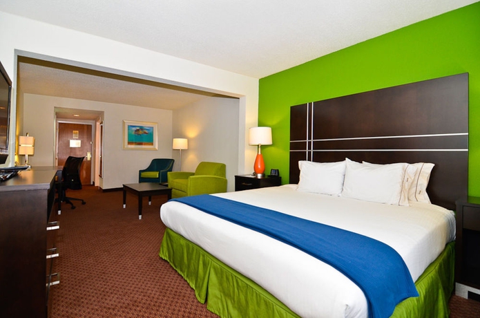 Imagen de la habitación del Hotel Holiday Inn Express Atlanta Ne I-85 Clairmont, An Ihg. Foto 11