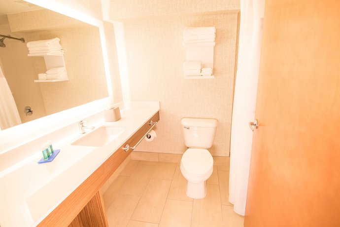 Imagen de la habitación del Hotel Holiday Inn Express Atlanta-stone Mountain, An Ihg. Foto 9