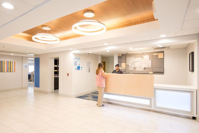 Imagen de los interiores del Hotel Holiday Inn Express Atlanta-stone Mountain, An Ihg. Foto 20