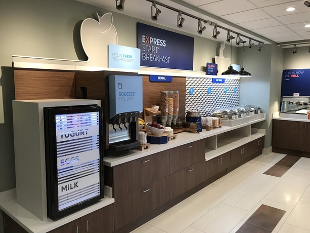 Imagen del bar/restaurante del Hotel Holiday Inn Express Atmore. Foto 7