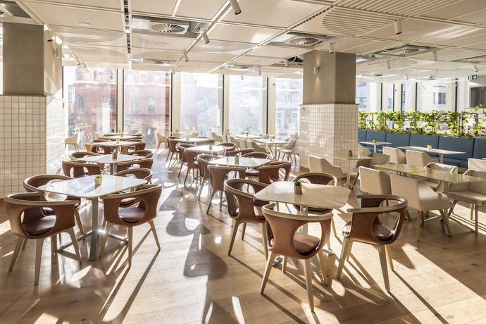 Imagen del bar/restaurante del Hotel Holiday Inn Express Auckland City Centre, An Ihg. Foto 2