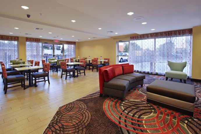 Imagen de los interiores del Hotel Holiday Inn Express Augusta Downtown, an IHG. Foto 19