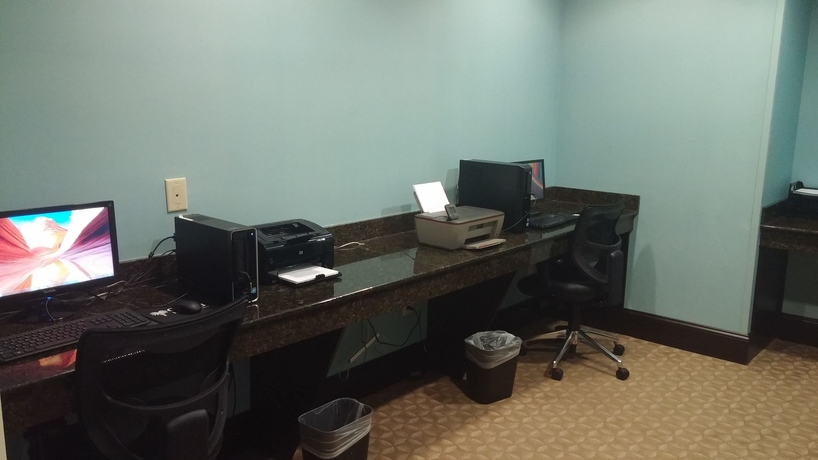 Imagen de los interiores del Hotel Holiday Inn Express Augusta North, An Ihg. Foto 14