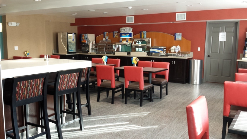 Imagen del bar/restaurante del Hotel Holiday Inn Express Bakersfield, An Ihg. Foto 2