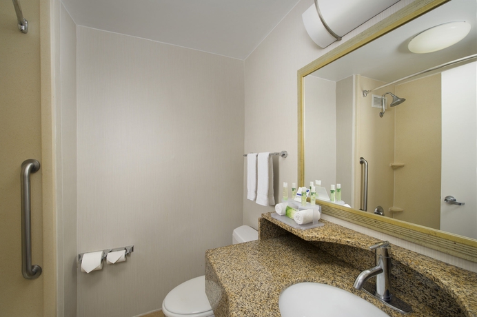 Imagen de la habitación del Hotel Holiday Inn Express Baltimore At The Stadiums, An Ihg. Foto 11