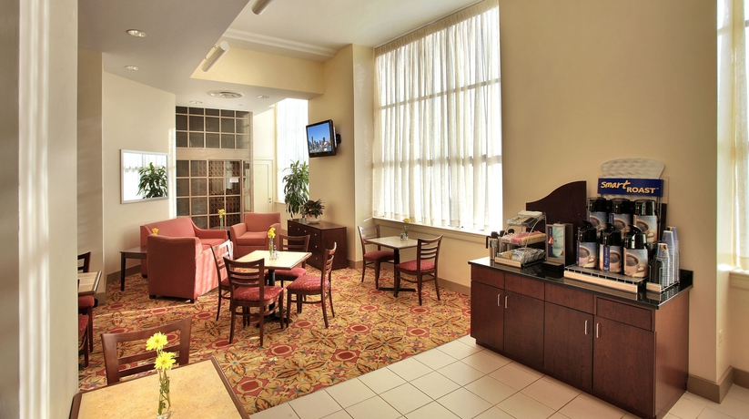Imagen del bar/restaurante del Hotel Holiday Inn Express Baltimore Downtown, An Ihg. Foto 3