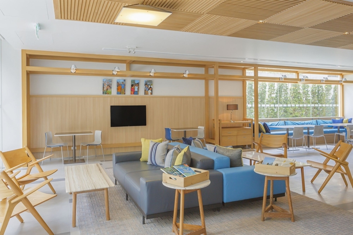 Imagen del bar/restaurante del Hotel Holiday Inn Express Bangkok Sathorn. Foto 6