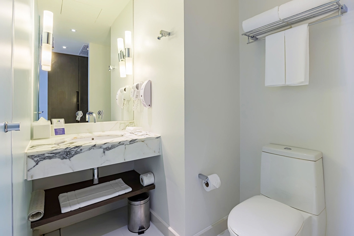 Imagen de la habitación del Hotel Holiday Inn Express Bangkok Siam. Foto 5