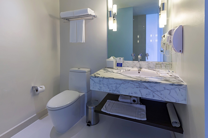 Imagen de la habitación del Hotel Holiday Inn Express Bangkok Siam. Foto 6