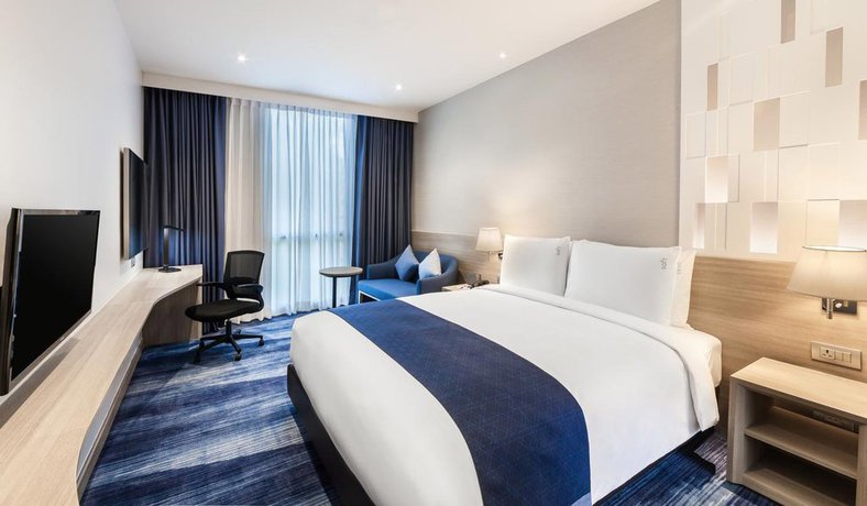 Imagen general del Hotel Holiday Inn Express Bangkok Soi Soonvijai, An Ihg. Foto 9