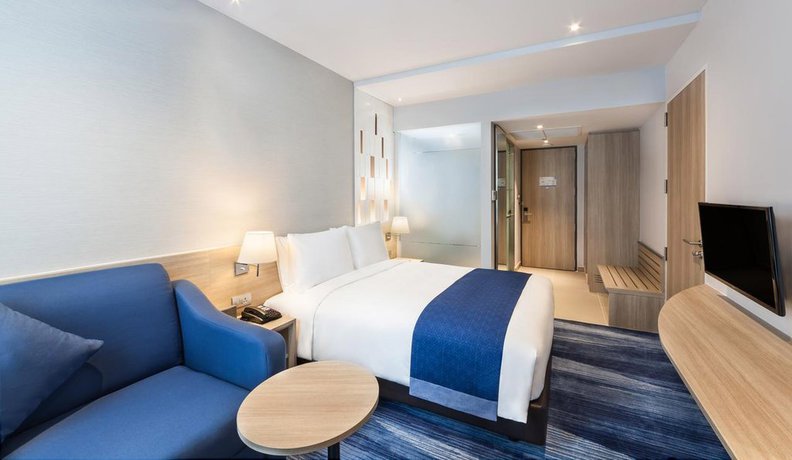 Imagen general del Hotel Holiday Inn Express Bangkok Soi Soonvijai, An Ihg. Foto 10