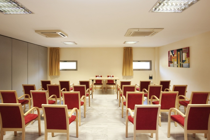 Imagen de los interiores del Hotel Holiday Inn Express Barcelona-montmeló, An Ihg. Foto 12