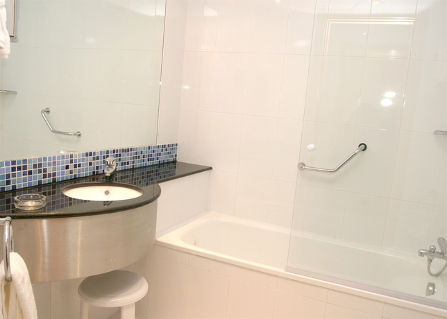 Imagen de la habitación del Hotel Holiday Inn Express Barcelona-montmeló, An Ihg. Foto 7