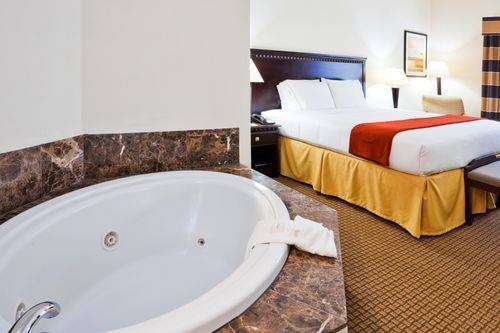 Imagen de la habitación del Hotel Holiday Inn Express Bartow, An Ihg. Foto 11