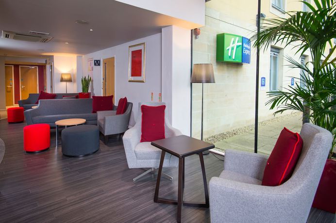Imagen de los interiores del Hotel Holiday Inn Express Bath, An Ihg. Foto 20