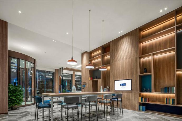 Imagen de los interiores del Hotel Holiday Inn Express Beihai Silver Beach, An Ihg. Foto 12