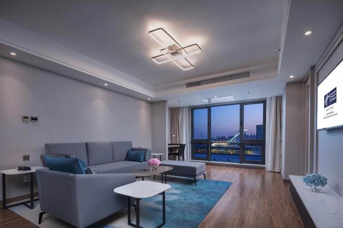Imagen de la habitación del Hotel Holiday Inn Express Beijing Shijingshan Lakeview. Foto 11