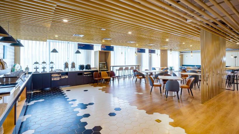Imagen de los interiores del Hotel Holiday Inn Express Beijing Tongzhou Tourism Zone, an IHG Hotel. Foto 13