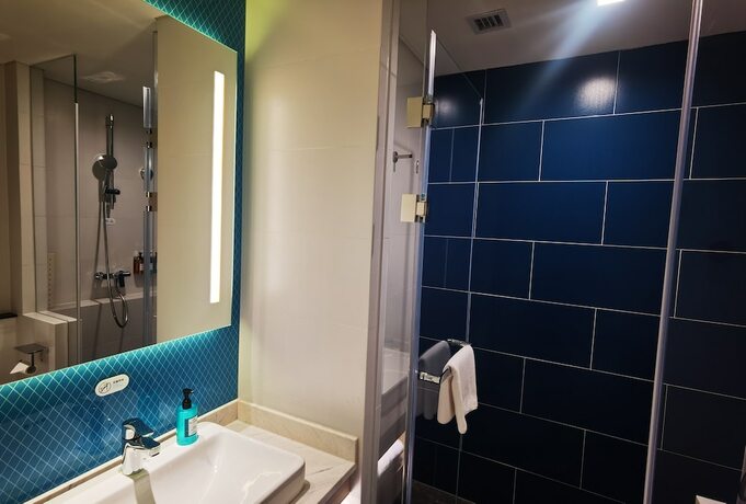 Imagen de la habitación del Hotel Holiday Inn Express Beijing Yizhuang Tongminghu, An Ihg. Foto 15