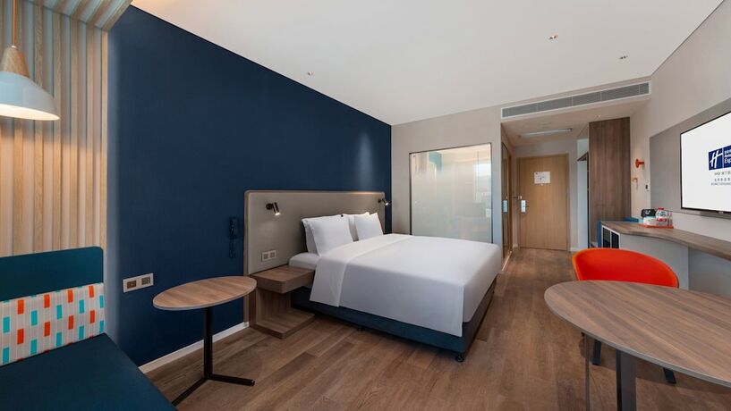 Imagen de la habitación del Hotel Holiday Inn Express Beijing Yizhuang Tongminghu, An Ihg. Foto 18
