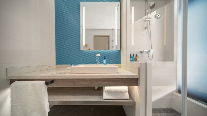 Imagen de la habitación del Hotel Holiday Inn Express Beijing Yizhuang Tongminghu, An Ihg. Foto 21