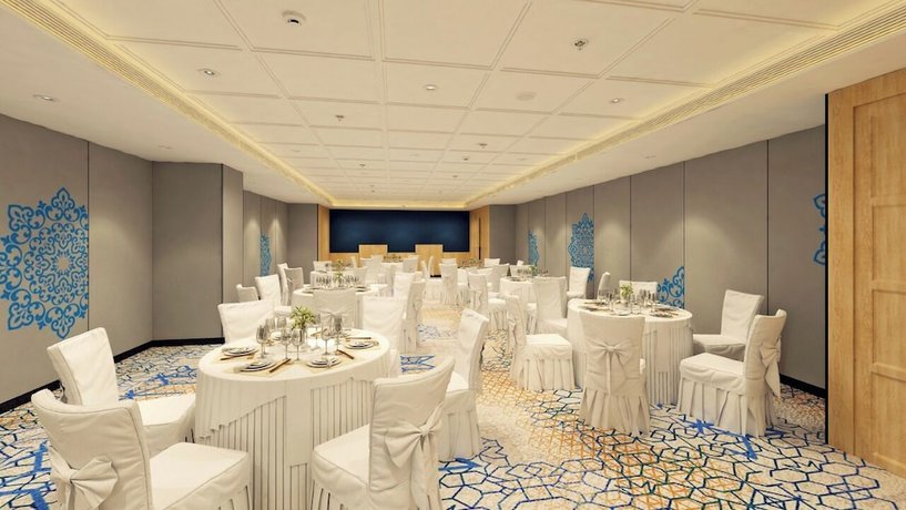 Imagen de los interiores del Hotel Holiday Inn Express Bengaluru Bommasandra. Foto 10