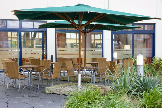 Imagen de los exteriores del Hotel Holiday Inn Express Berlin City Centre. Foto 11