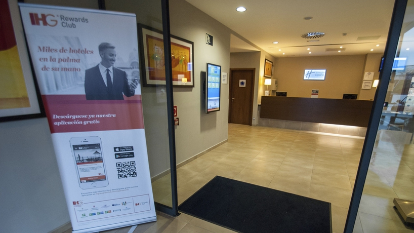 Imagen de los exteriores del Hotel Holiday Inn Express Bilbao, An Ihg. Foto 9