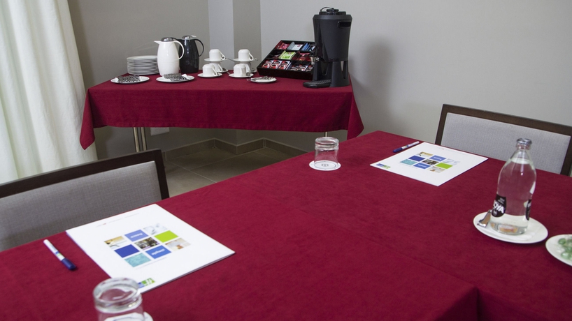 Imagen de los interiores del Hotel Holiday Inn Express Bilbao, An Ihg. Foto 12