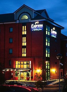 Imagen de los exteriores del Hotel Holiday Inn Express Birming. Foto 16